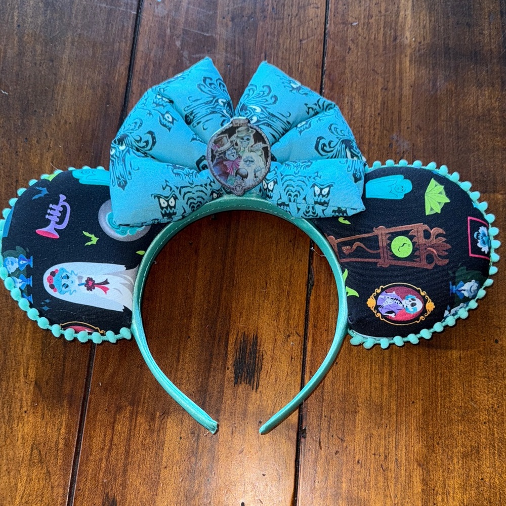 Custom Haunted Mansion Inspired Mickey Ears Headband (NWOT)